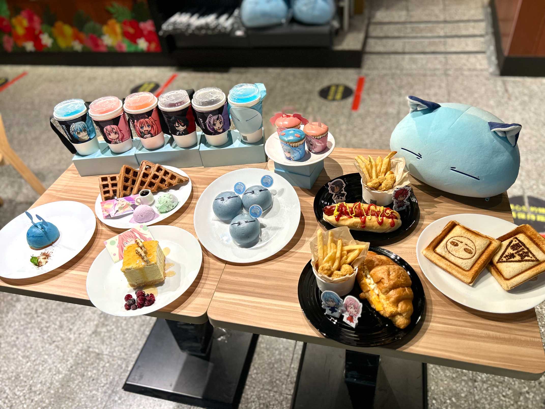 《關於我轉生變成史萊姆這檔事 劇場版 蒼海之淚篇》CAFÉ 限時登場！美食、周邊、打卡一次滿足