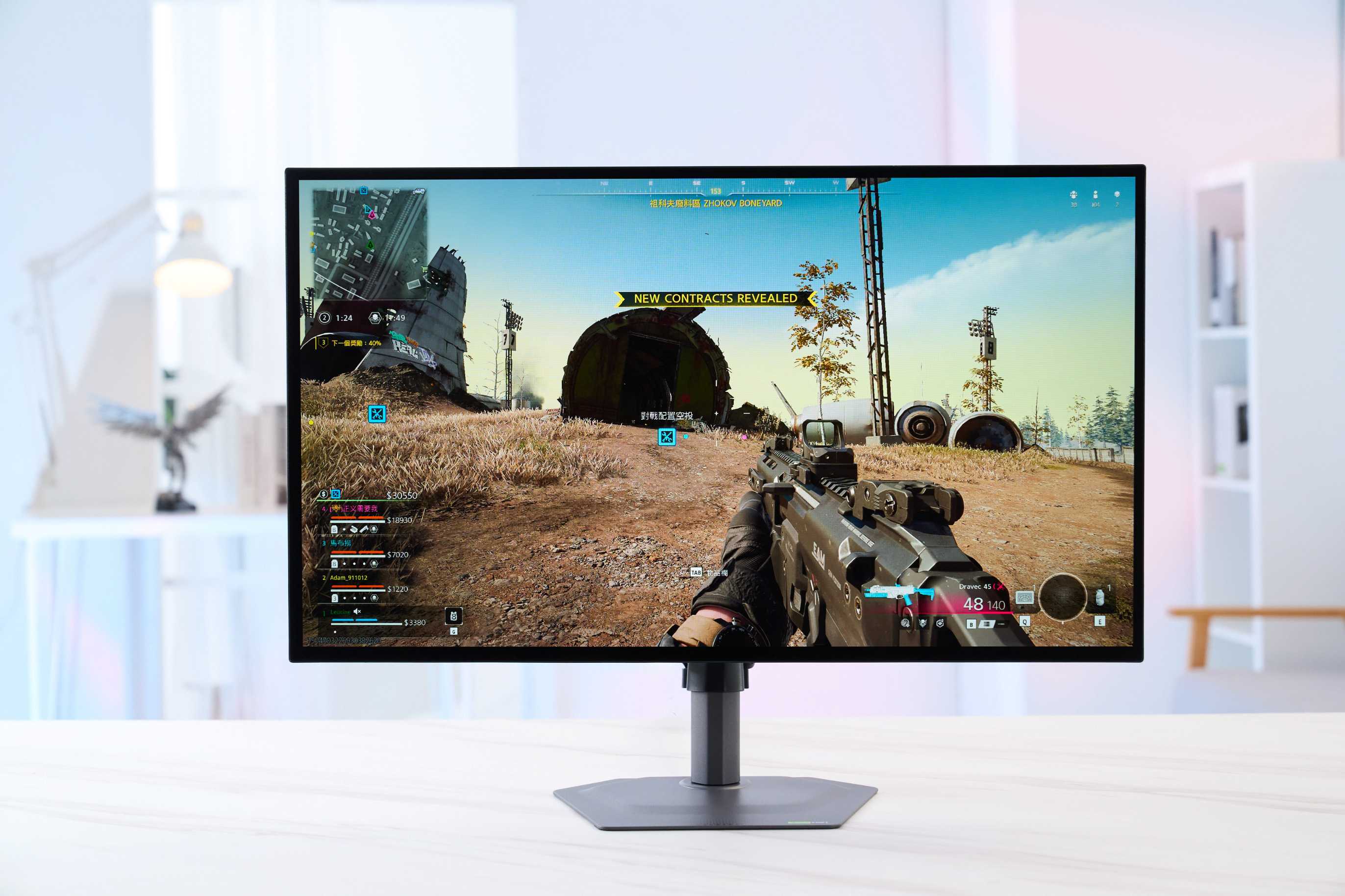 Ultra Clear 透過智慧黑幀插入技術大幅減少動態模糊，讓 FPS 競技畫面的清晰度更上一層樓。