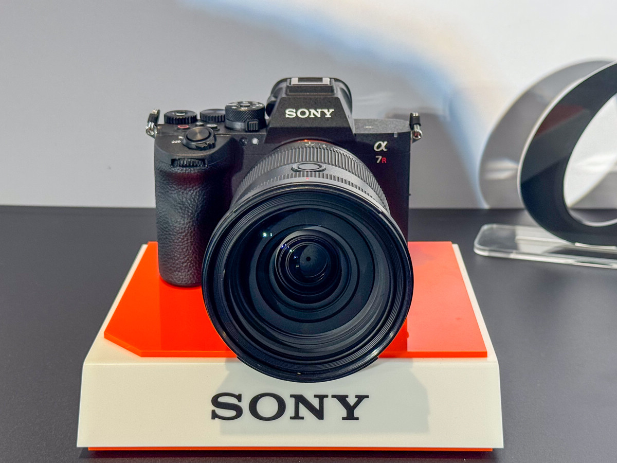 Sony A7R VI。