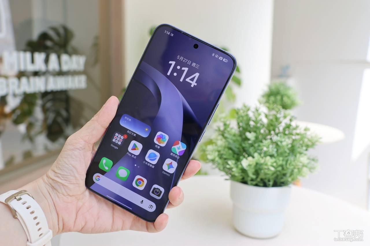 7,000mAh 超大電池！Xiaomi 17T Pro 超長續航、五倍長焦新機實測