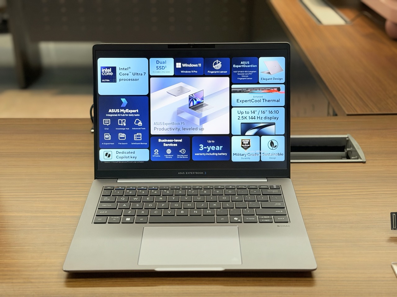 【COMPUTEX 2026】ASUS ExpertBook B5 Flip G2 搭 Wildcat Lake 處理器，高階 P5 G2 同步亮相