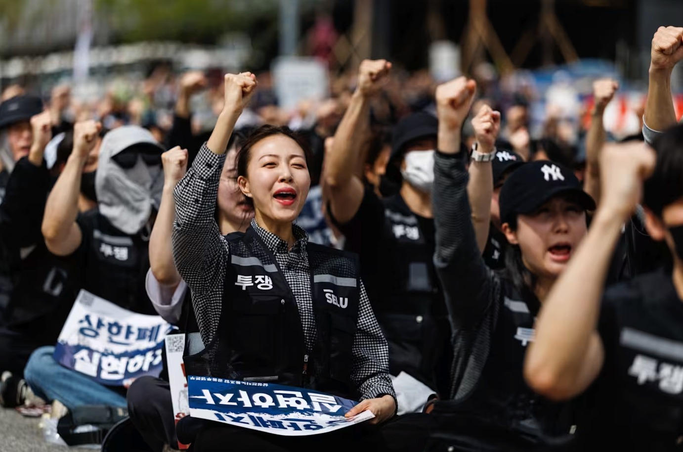 AI 海嘯重塑韓國職業菁英階級:晶片工程師年終抵過十年薪,公務員與教授正陷入集體焦慮