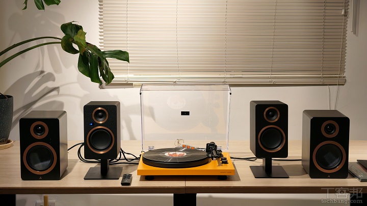 雅士推出 Argon Audio Forte A5 MK2 主動式喇叭(一對 NT$27,000元)兼顧空間效率與音效表現。