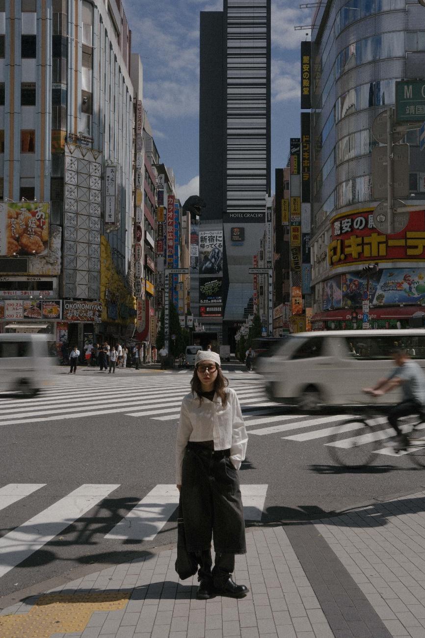 攝影師娜綺與 Sony α7 V 的影像對話，用有感升級從容定格日常
