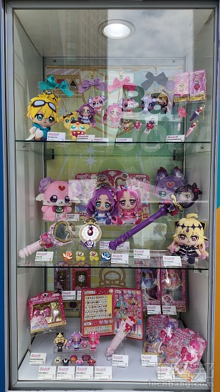名偵探光之美少女主題展櫃。