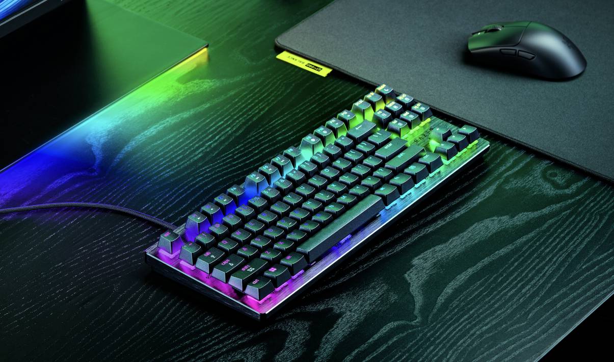 Razer Huntsman V3 HE Magnetic 8KHz 系列磁軸電競鍵盤，8000Hz 輪詢率、0.1mm 觸發全面升級