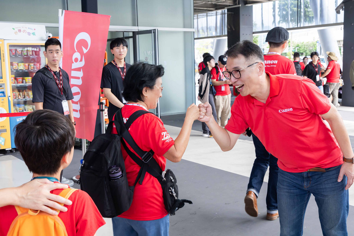 參賽者必須於限時內完成指定拍攝任務，在移動與創作間激發靈感，挑戰創意與應變力。
