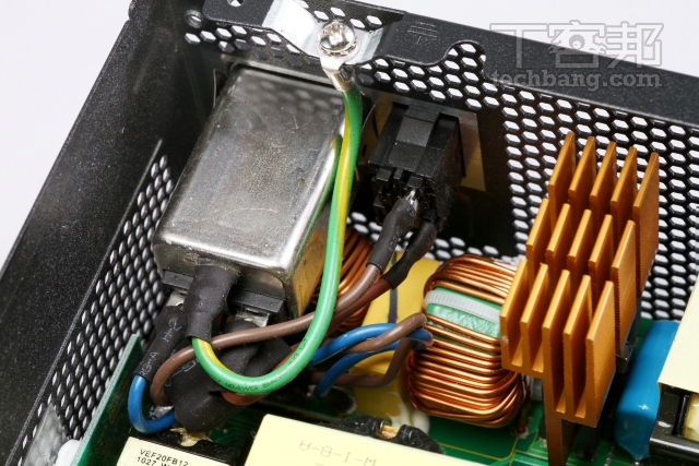 完全看懂交換式電源供應器：輸入級、功率一次、二次級、回授級詳解