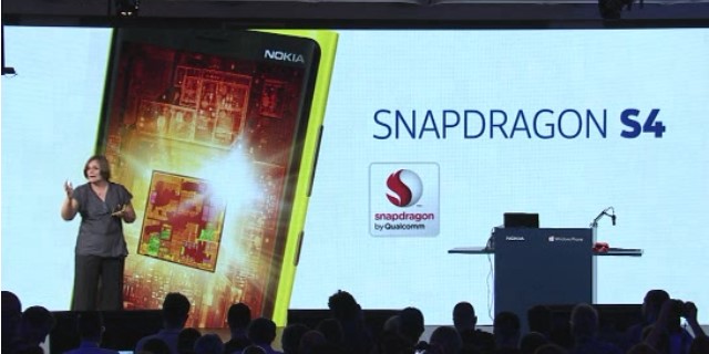 Nokia 推出 WP8 新機 Lumia 920、Lumia 820 ，搭載 PureView、離線地圖、無線充電技術